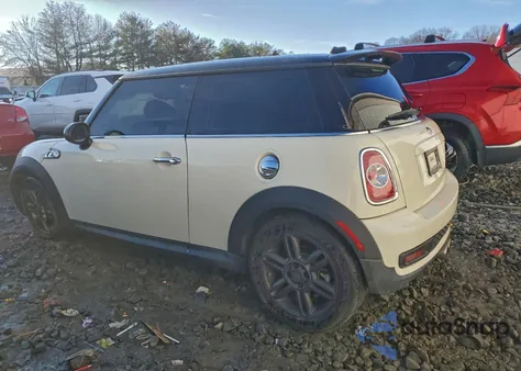 2011 Mini Cooper S z USA, uszkodzony, nr VIN WMWSV3C52BTY13597